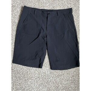 Oakley Men's Walking Shorts Size 32  Black